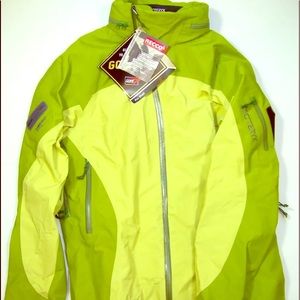 Arc’teryx side winder AR pro shell jacket